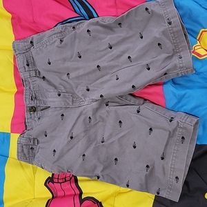 Boys shorts from faded glory size 7 color is Grey with a dark blue fish design